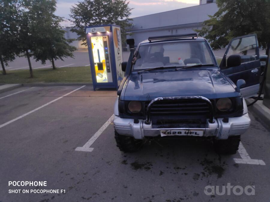 Mitsubishi Pajero 2 generation Metal Top SUV 3-doors