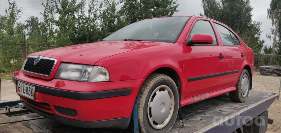 Skoda Octavia 1 generation Liftback 5-doors