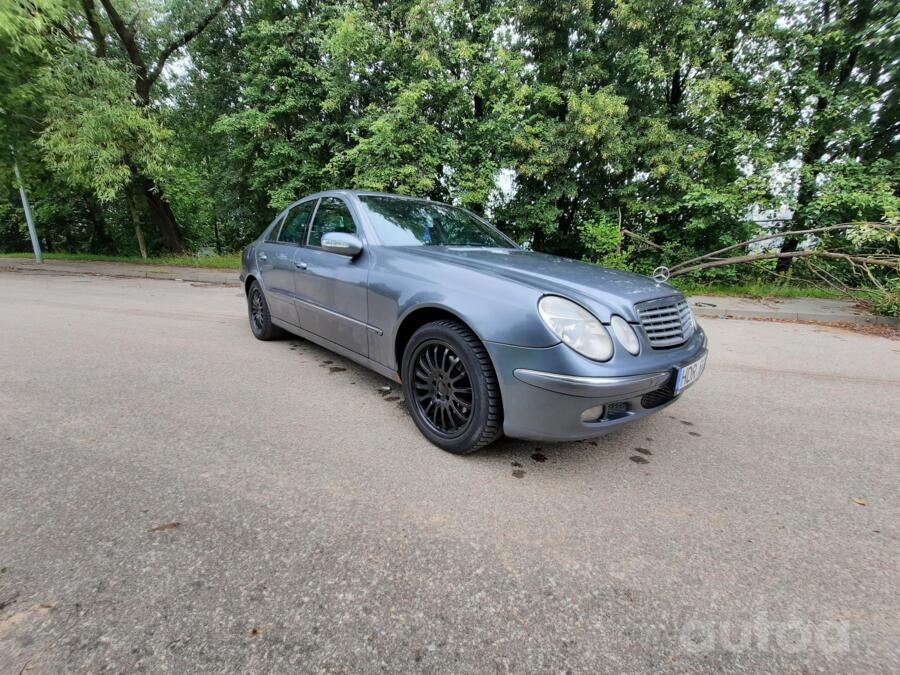 Mercedes-Benz E-Class W211 Sedan