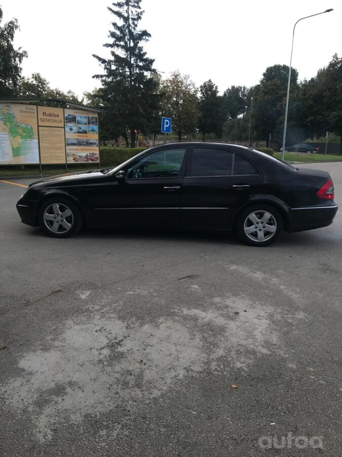 Mercedes-Benz E-Class W211/S211 Sedan 4-doors
