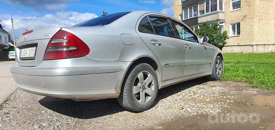 Mercedes-Benz E-Class W211 Sedan