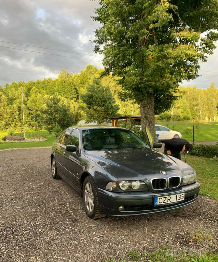 BMW 5 Series E39 Sedan 4-doors