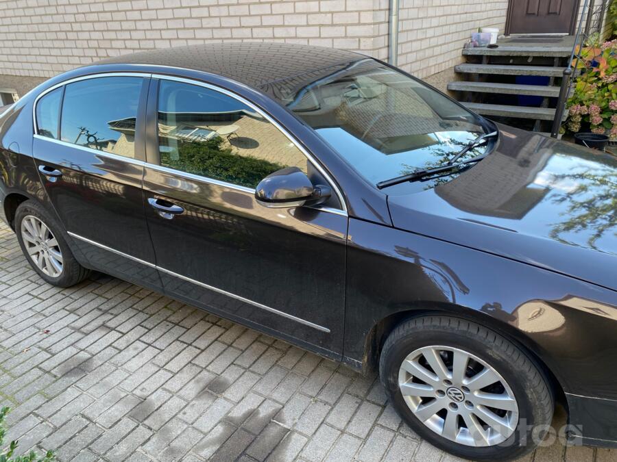Volkswagen Passat B6 Sedan 4-doors