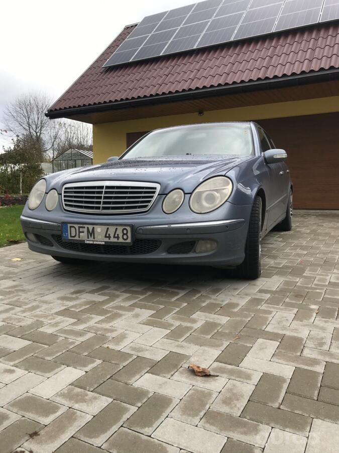 Mercedes-Benz E-Class W211 Sedan