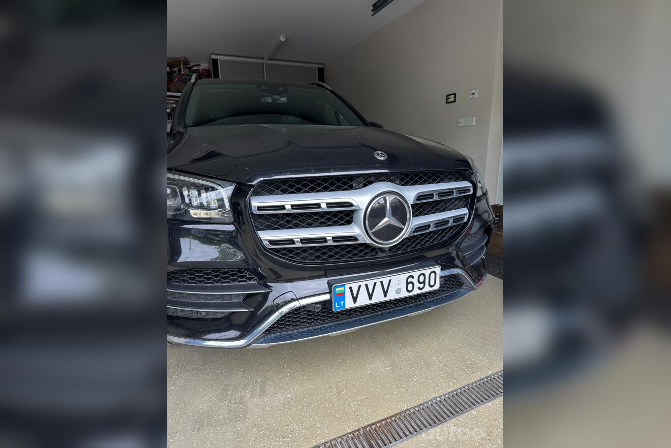 VVV690