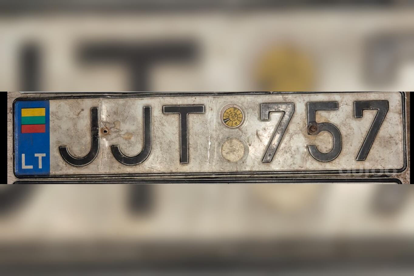 JJT757