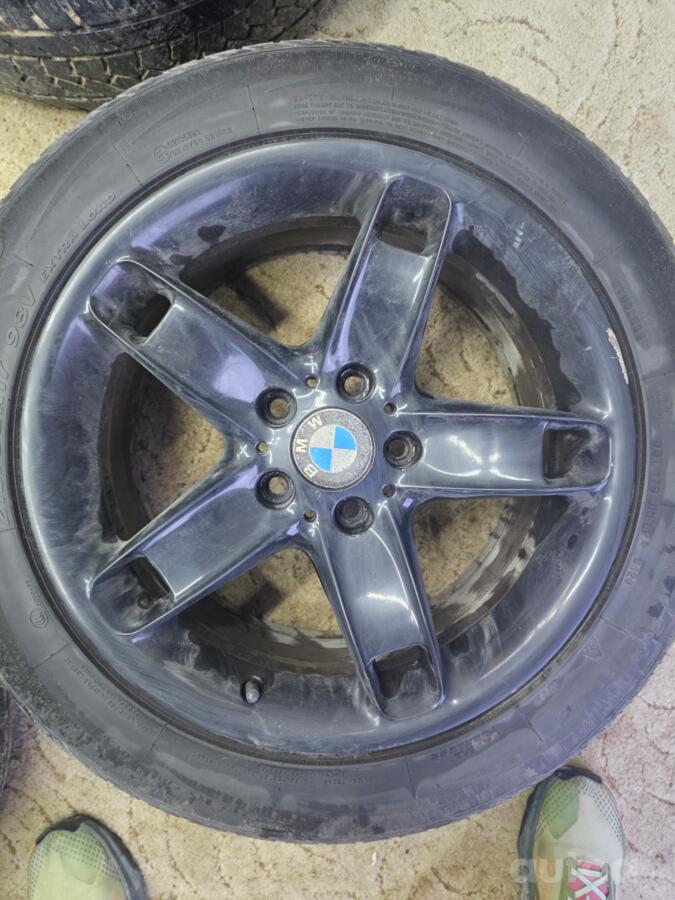 BMW, stop lekki