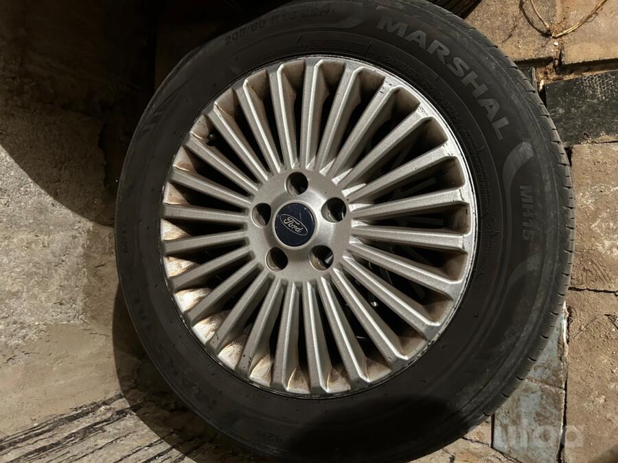 Ford, stop lekki