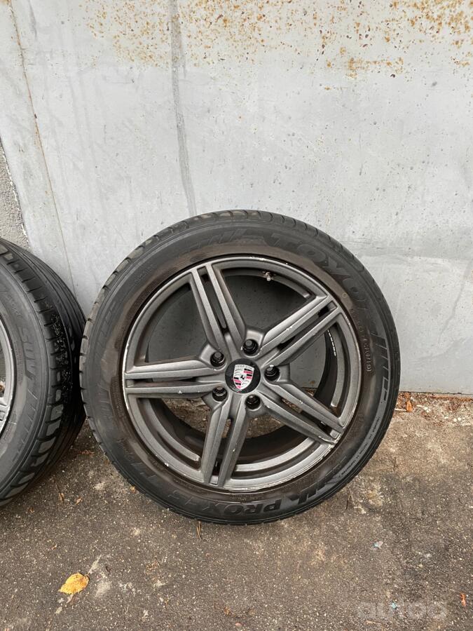 Porsche, stop lekki