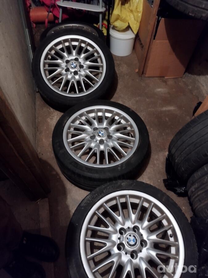BMW, stop lekki