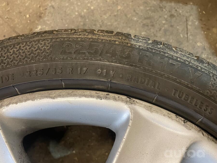 BMW, stop lekki