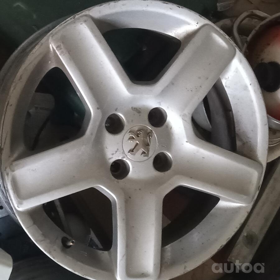 Peugot, stop lekki
