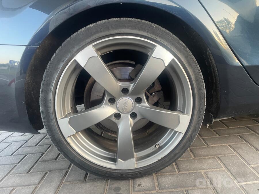 AUDI, stop lekki