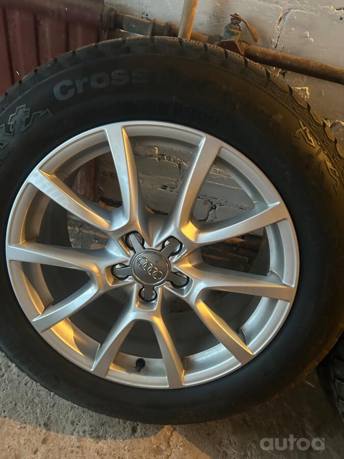 Audi Q5, stop lekki