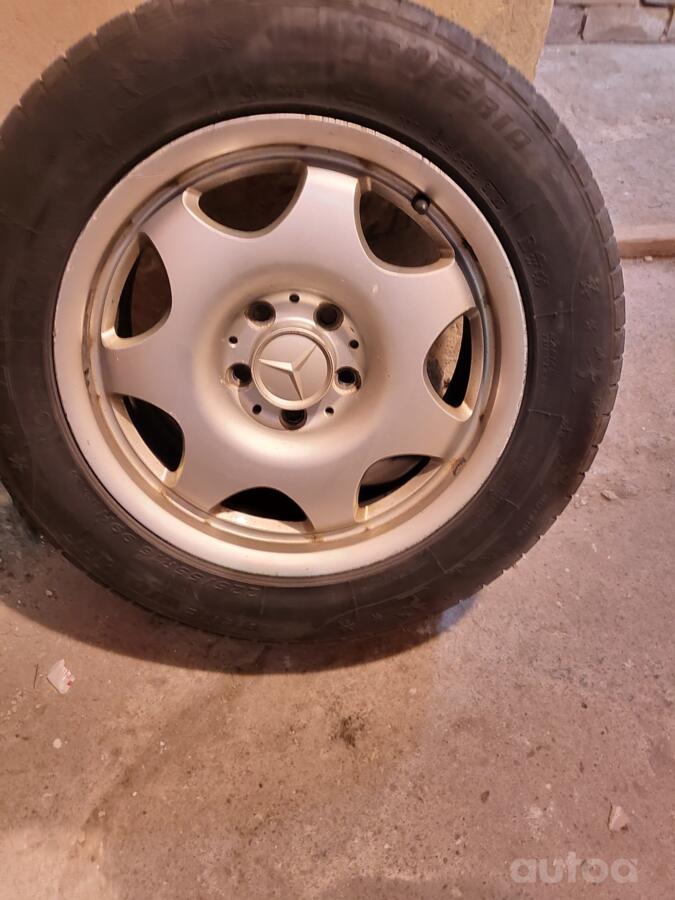 Mercedes, stop lekki
