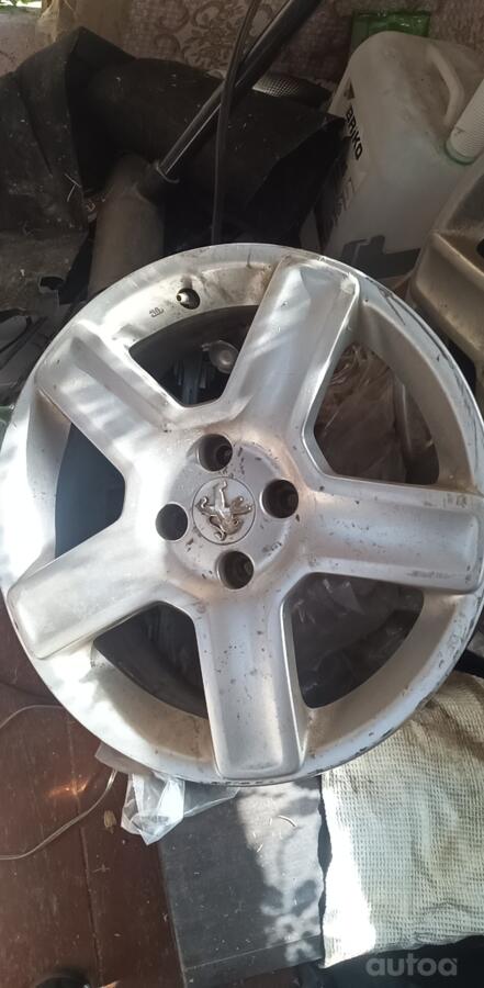 Peugot, stop lekki
