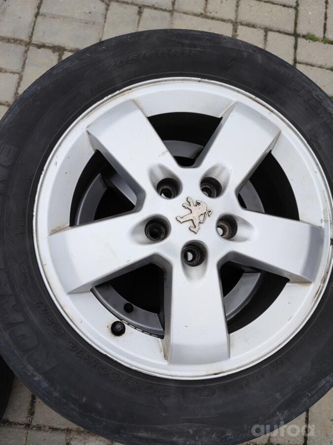 Peugeot, stop lekki