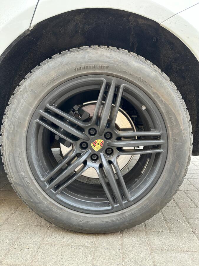 Porsche, stop lekki