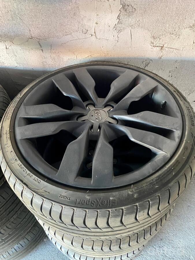 Audi S6, stop lekki