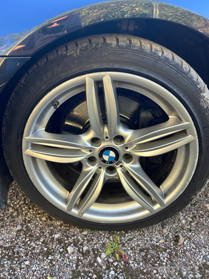 BMW, stop lekki
