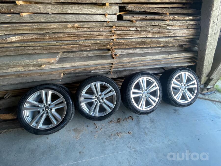 Audi Q5, stop lekki