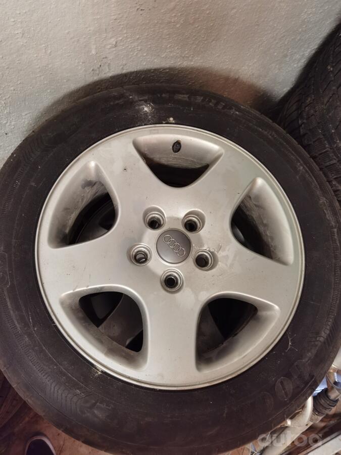 Audi, stop lekki