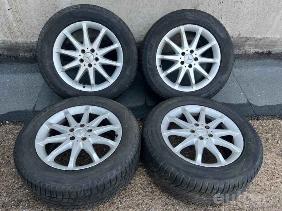 Mercedes-Benz, stop lekki