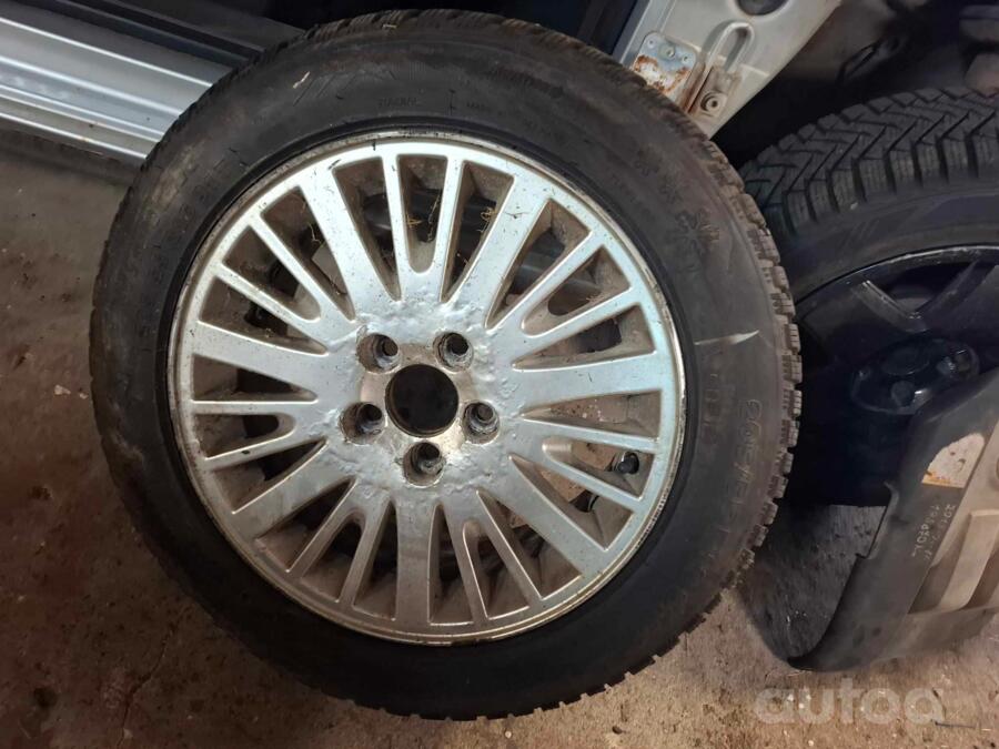 Volvo, stop lekki
