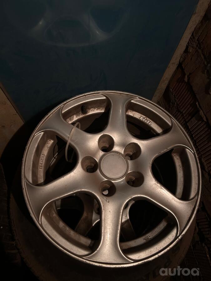 Rial, stop lekki