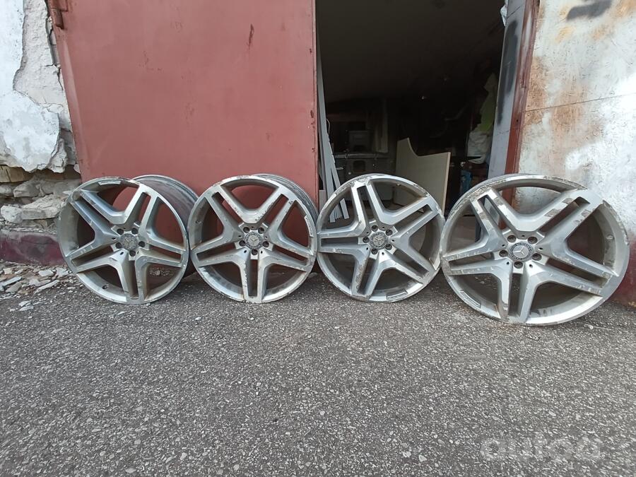Mercedes, stop lekki