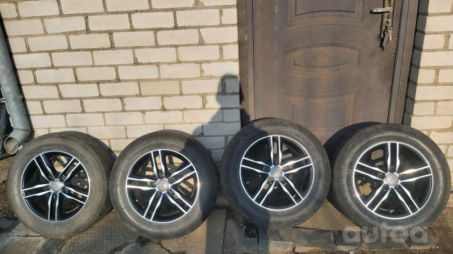 AUDI, stop lekki