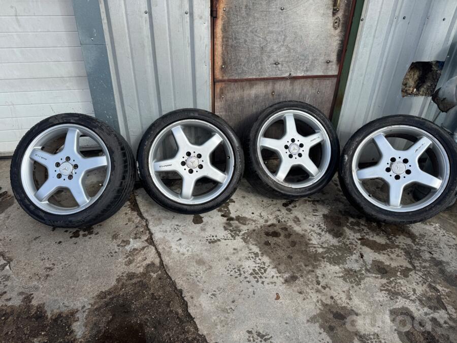 Mercedes, stop lekki