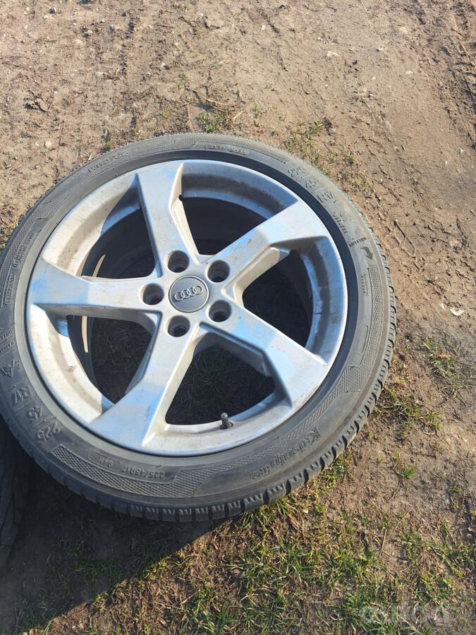 Audi, stop lekki