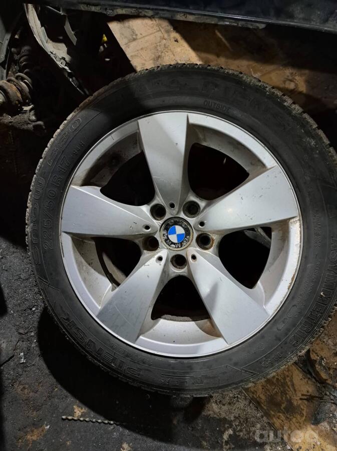 BMW, stop lekki