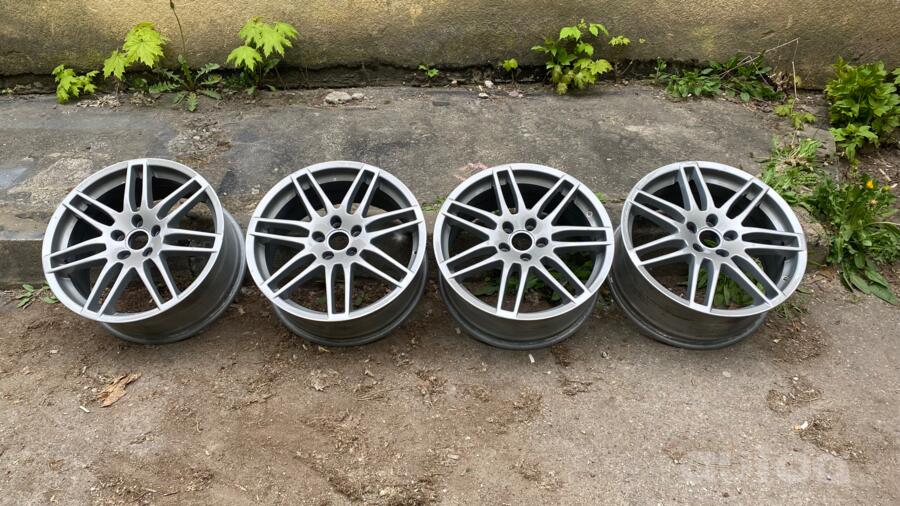 Audi s4, stop lekki