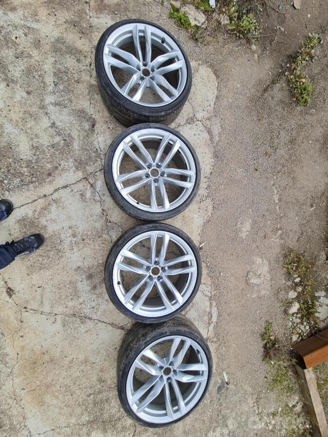 Audi, stop lekki