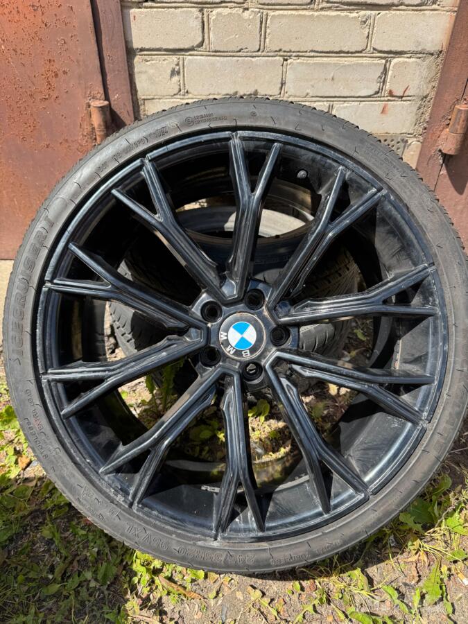 BMW, stop lekki