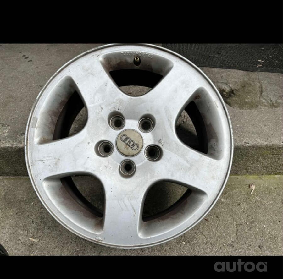Audi, stop lekki