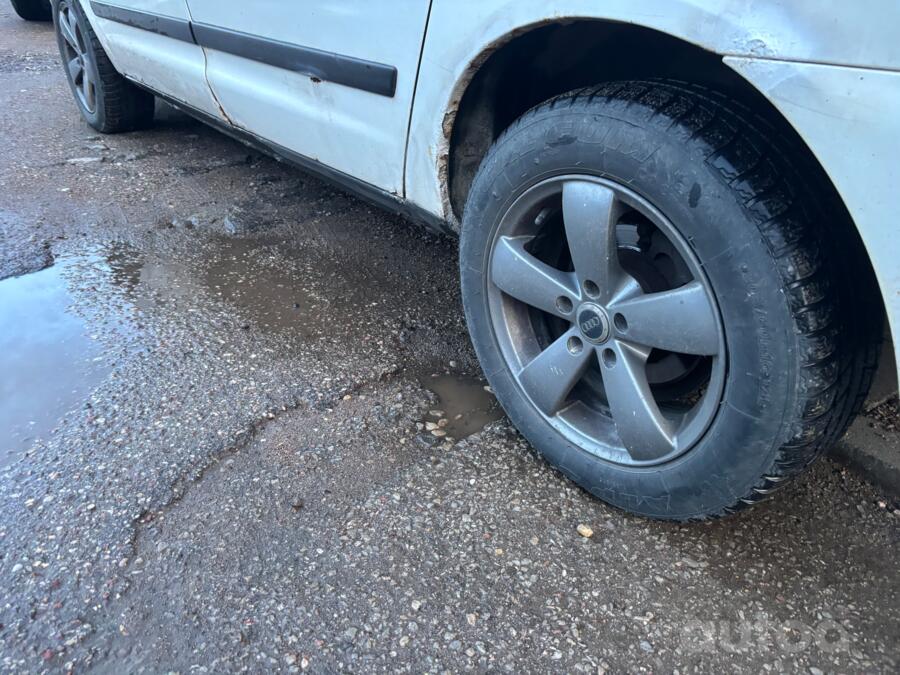 Audi, stop lekki