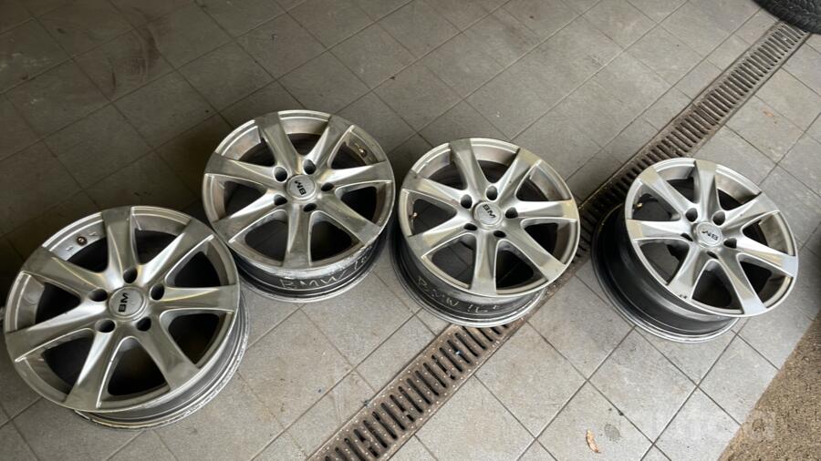 Bm racing, stop lekki