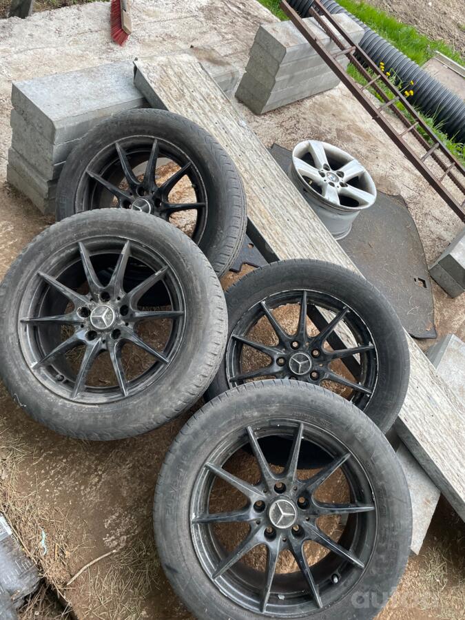 Mercedes, stop lekki