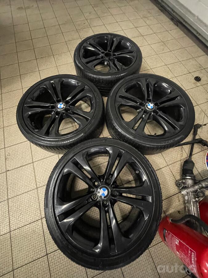 BMW, stop lekki