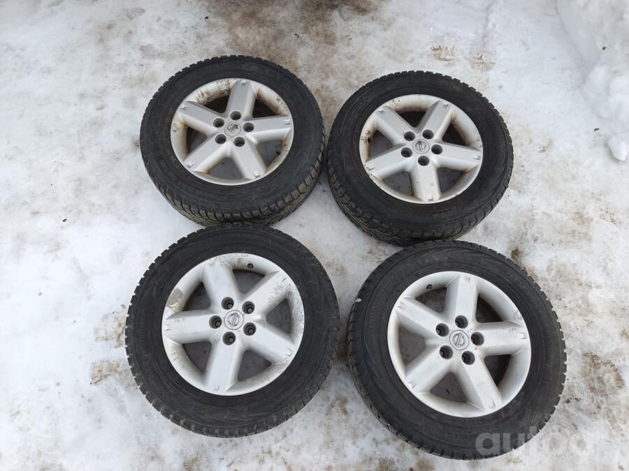 Nissan, stop lekki