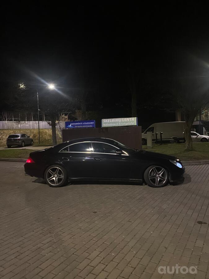 Mercedes Amg, stop lekki