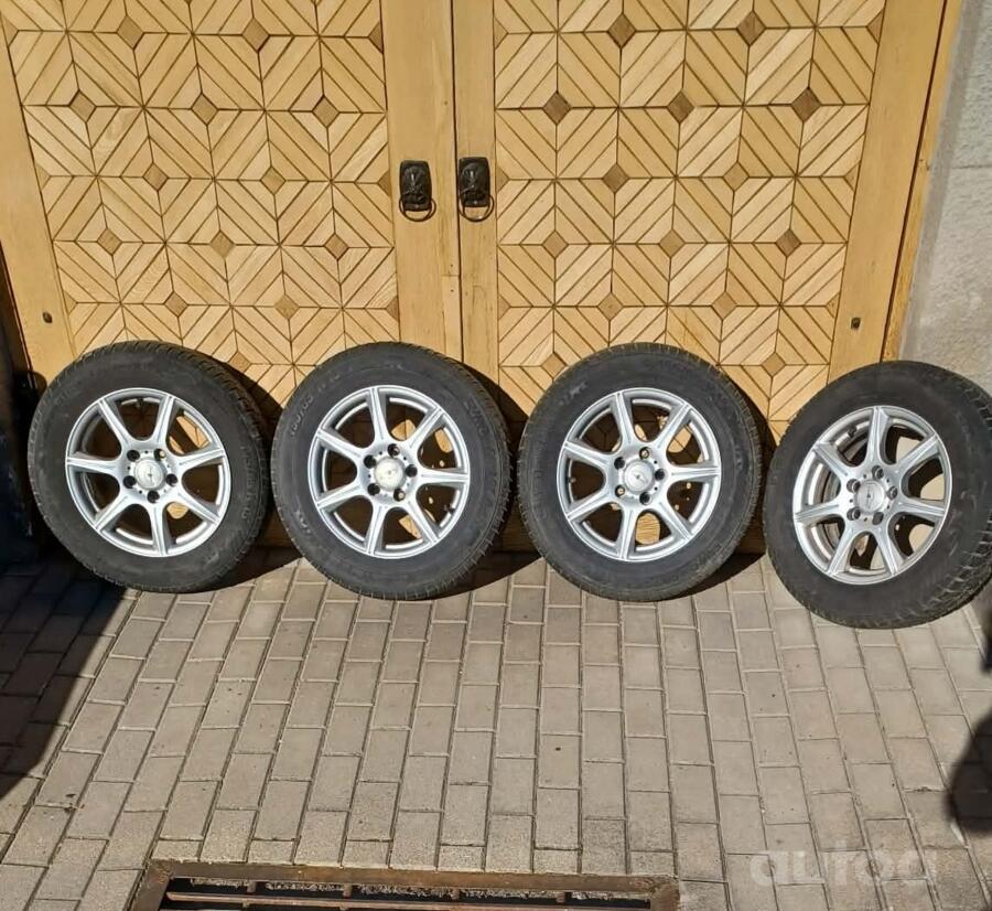 COM4WHEELS, stop lekki