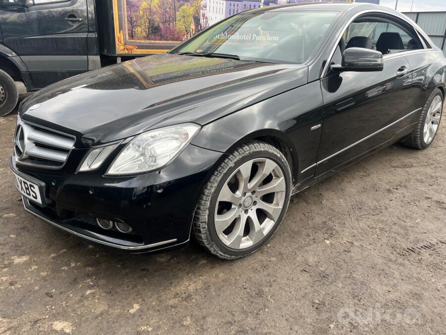 Mercedes, stop lekki