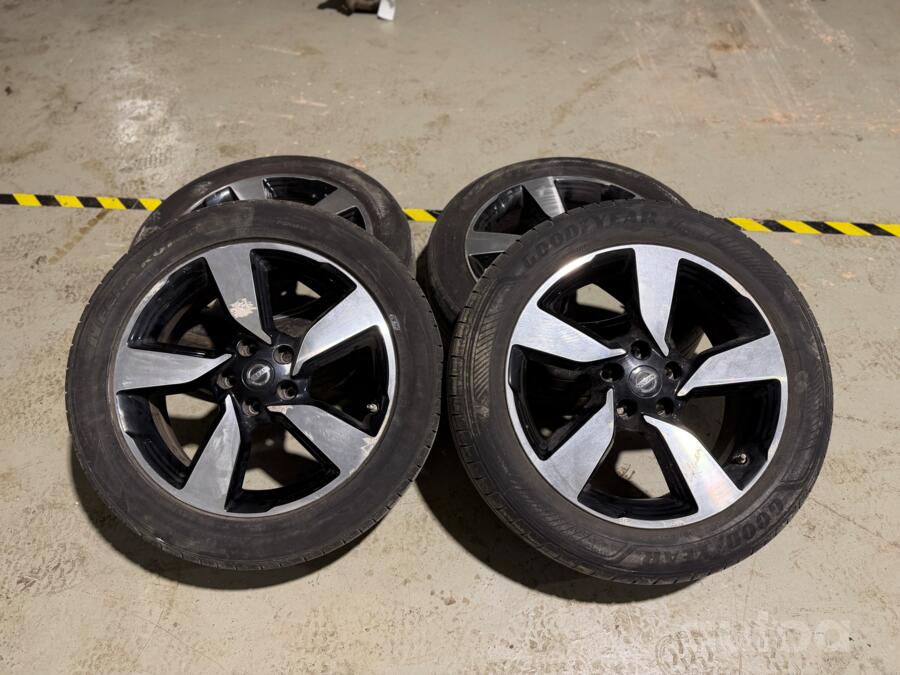 Nissan, stop lekki