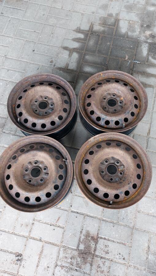 Toyota, stal tłoczona