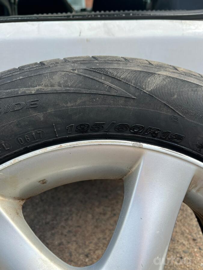 Toyota, stop lekki