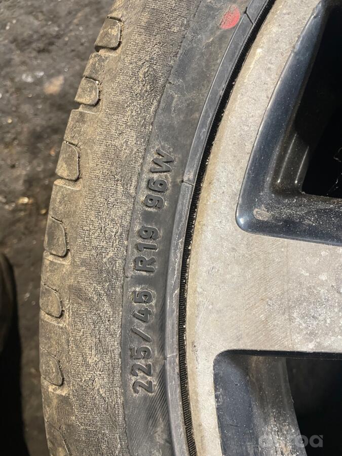 Nissan, stop lekki